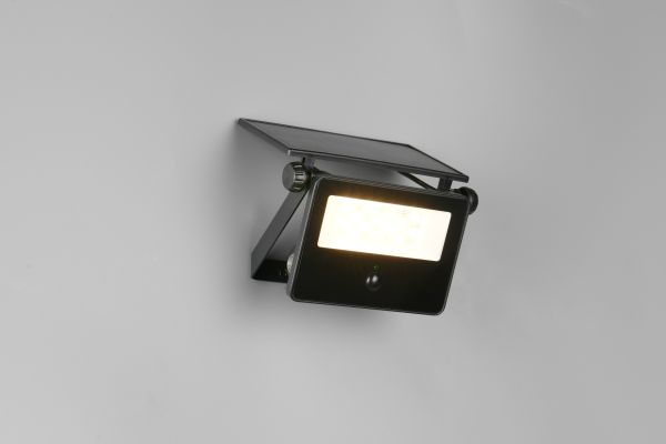 Настенный светильник Reality R22109132 Moura Solar