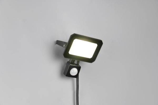 Прожектор Reality R23349132 Funchal